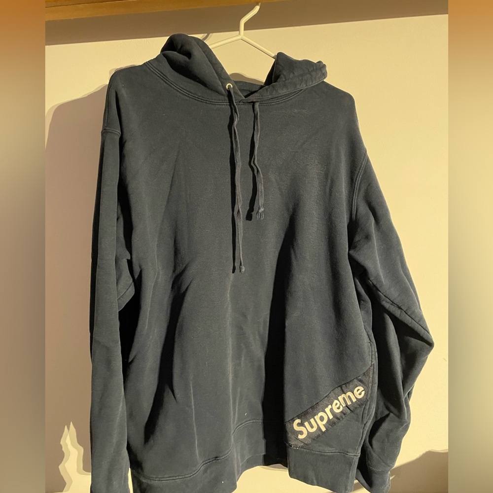 Supreme hoodie